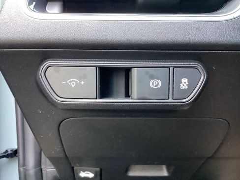 Used 2025 Kia K4 EX image 58