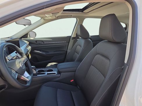 New 2026 Nissan Altima 2.5 SV FWD image 13