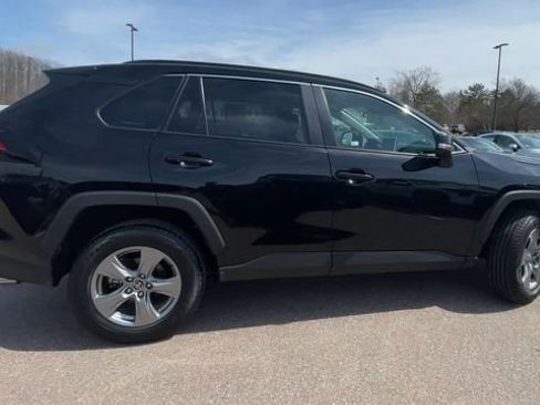 Used 2025 Toyota RAV4 XLE image 9