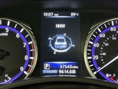 Used 2017 INFINITI Q60 3.0t Sport RWD image 11