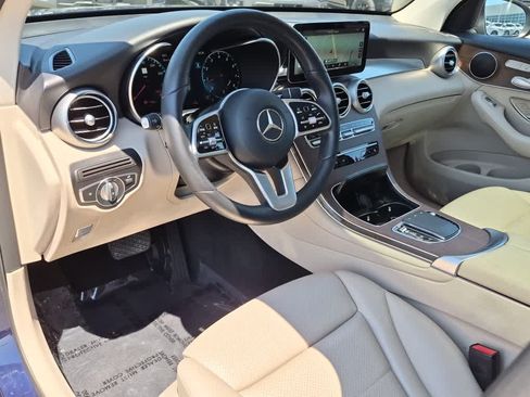 Used 2022 Mercedes-Benz GLC 300 4MATIC image 11