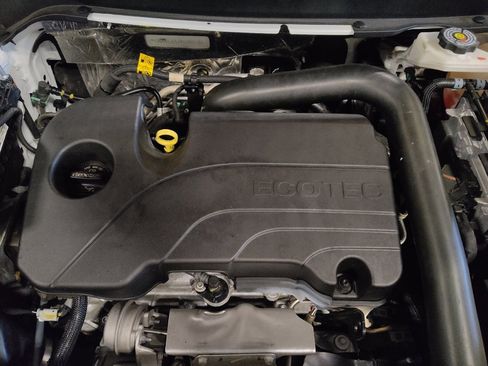 Used 2023 Chevrolet Equinox LT FWD image 30