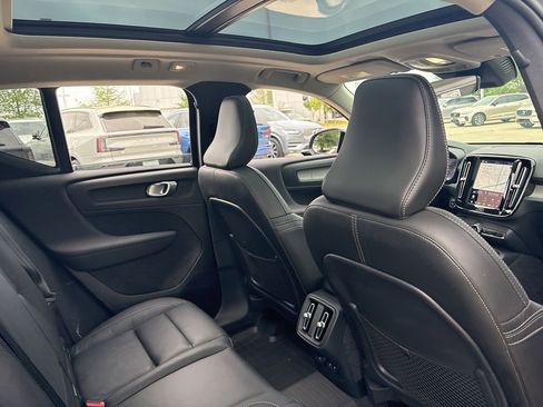 Used 2023 Volvo XC40 B5 Plus w/ Driver Assist Package image 12