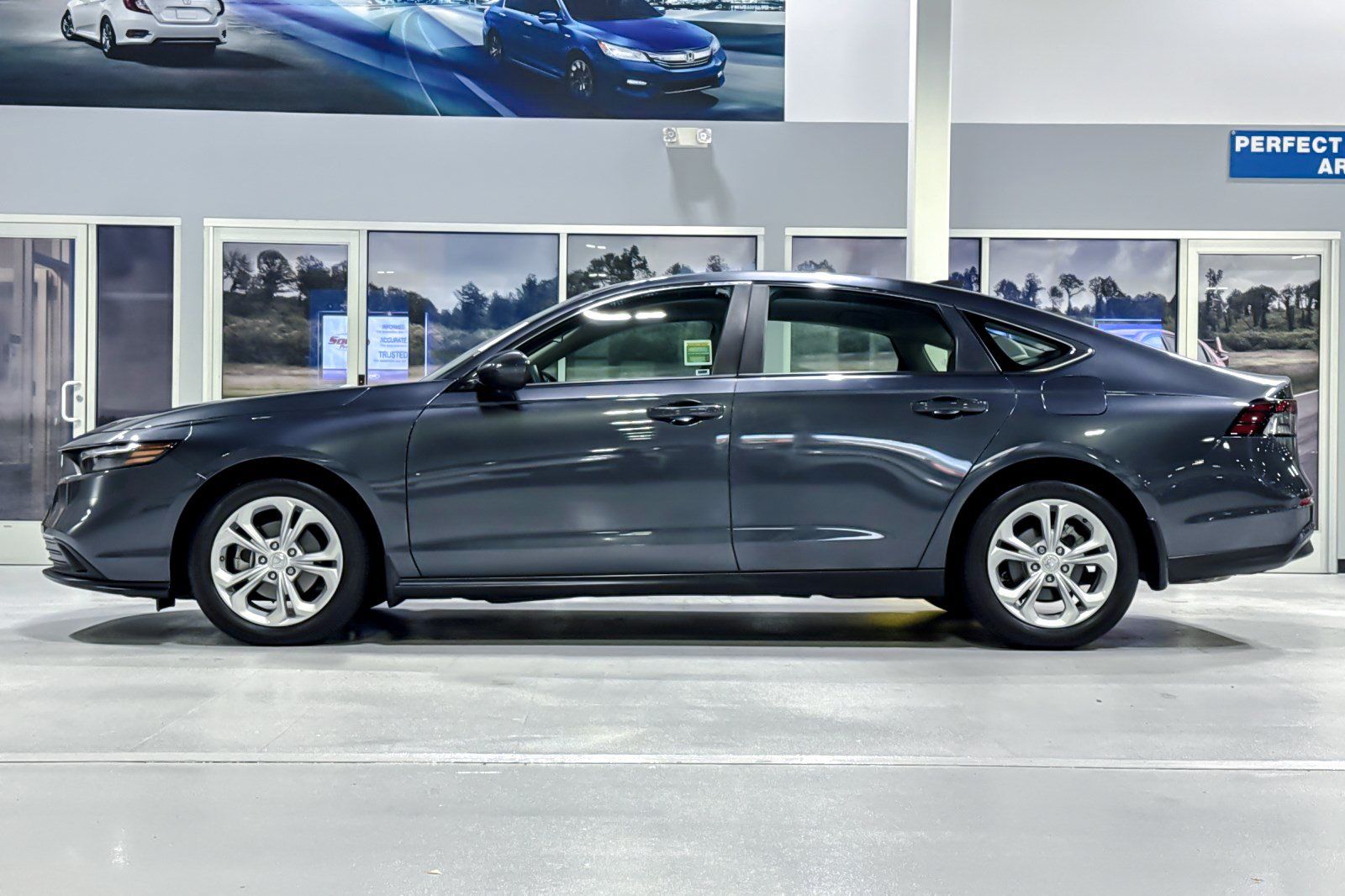 Used 2025 Honda Accord LX image 2