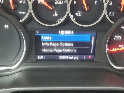 Used 2022 Chevrolet Silverado 2500 LT w/ Convenience Package image 21