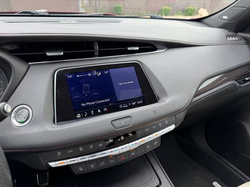 Used 2021 Cadillac XT4 Sport AWD/4WD image 17