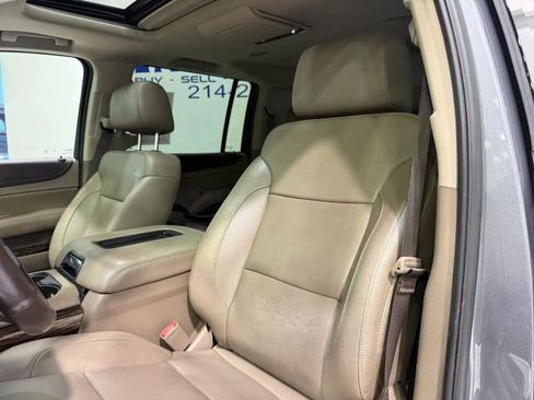 Used 2020 GMC Yukon XL SLT w/ Open Road Package RWD image 21