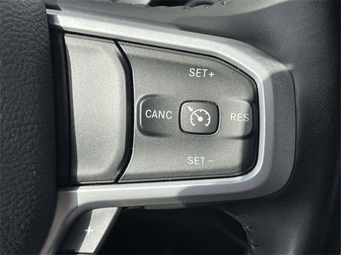 Used 2022 RAM 1500 Big Horn image 31