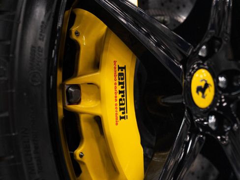 Used 2010 Ferrari 458 Italia Coupe RWD image 27