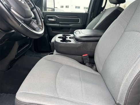 Used 2024 RAM 2500 Big Horn image 11