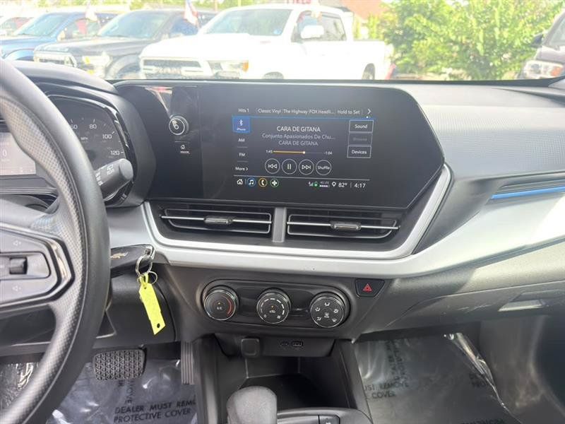 Used 2024 Chevrolet Trax LS w/ Driver Confidence Package FWD image 16