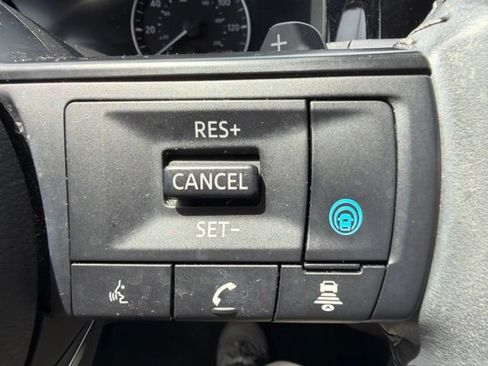 Used 2024 Nissan Pathfinder SV w/ Black Appearance Package FWD image 35