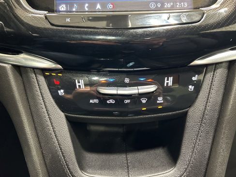 Used 2024 Cadillac XT6 Sport image 19