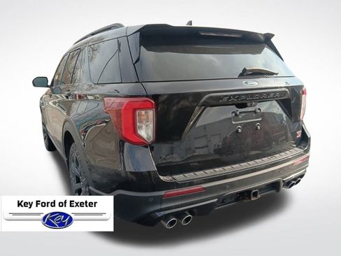 Used 2022 Ford Explorer ST w/ ST Street Pack image 9