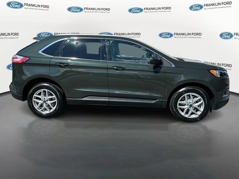 Certified 2022 Ford Edge SEL w/ Convenience Package image 4