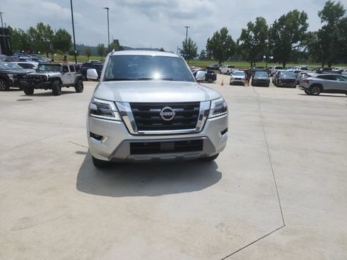 Used 2024 Nissan Armada SV w/ Cargo Package RWD image 3