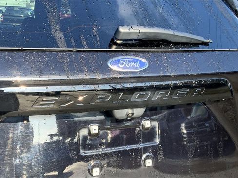 Certified 2021 Ford Explorer ST w/ Equipment Group 401A image 10