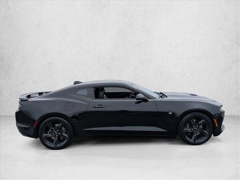 Used 2020 Chevrolet Camaro SS RWD image 4