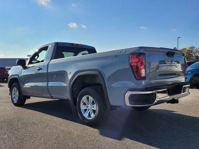 New 2025 GMC Sierra 1500 Pro w/ Pro Value Package