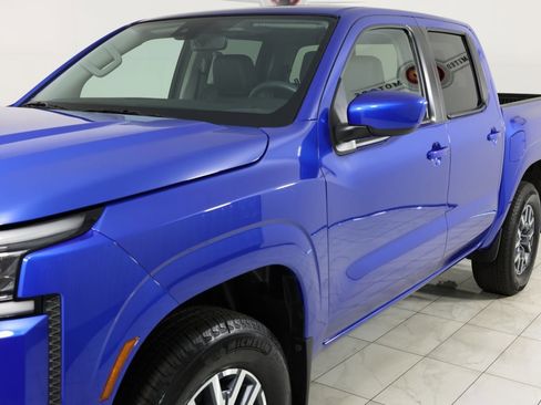 Used 2024 Nissan Frontier SL w/ Technology Package image 48