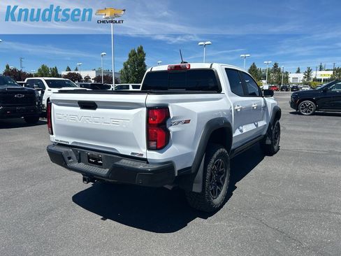 Used 2023 Chevrolet Colorado ZR2 w/ ZR2 Convenience Package III AWD/4WD image 7