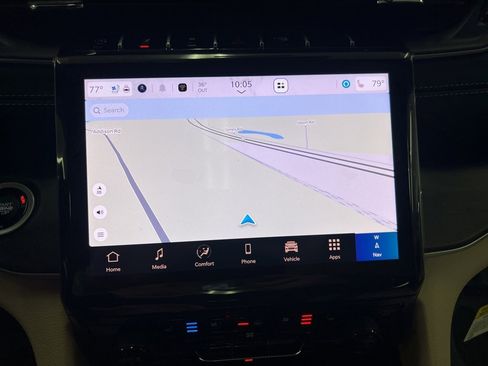 New 2025 Jeep Grand Cherokee Limited image 16