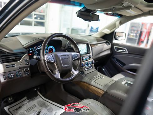 Used 2019 GMC Yukon Denali w/ Denali Ultimate Package image 13