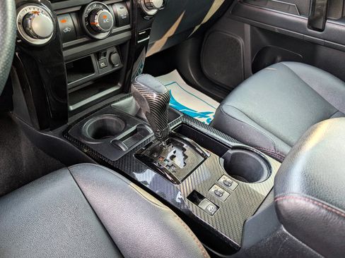 Used 2020 Toyota 4Runner Venture w/ Moonroof Package AWD/4WD image 22