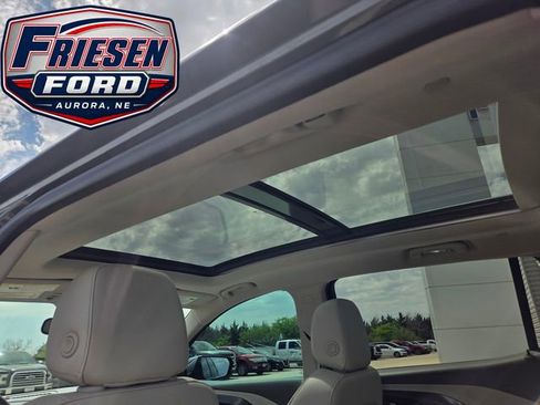 Used 2018 GMC Terrain Denali w/ Comfort Package AWD/4WD image 25