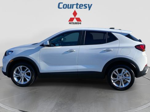 Used 2020 Buick Encore GX Preferred w/ Cold Weather Comfort Package FWD image 2