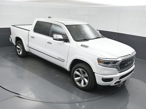 Used 2022 RAM 1500 Limited w/ Body Color Bumper Group AWD/4WD image 35