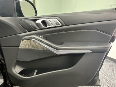 Used 2019 BMW X7 xDrive40i w/ Parking Assistance Package image 14