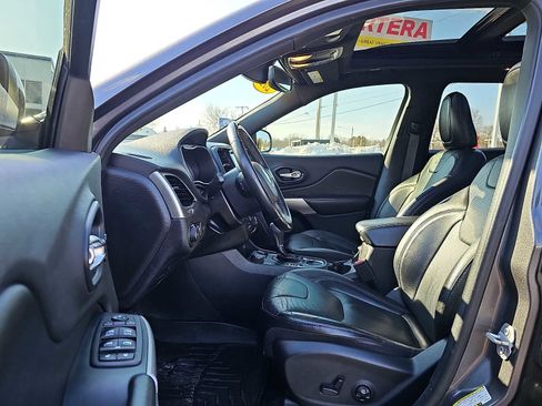 Used 2019 Jeep Cherokee High Altitude image 12