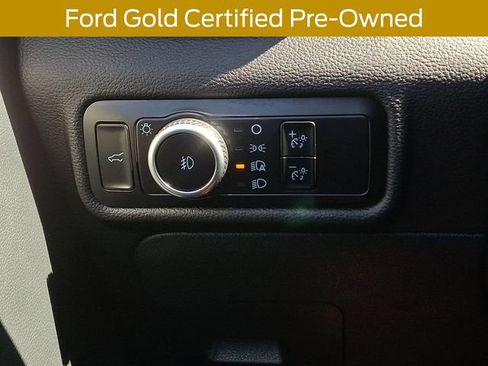Used 2023 Ford Explorer XLT w/ Equipment Group 202A AWD/4WD image 26
