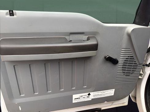 Used 2015 Ford F550 4x4 Crew Cab Super Duty image 9