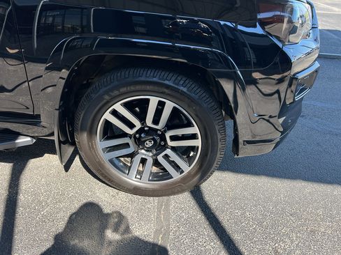 Used 2020 Toyota 4Runner Limited image 11