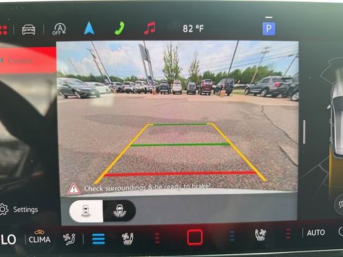 New 2025 Volkswagen GTI SE image 18