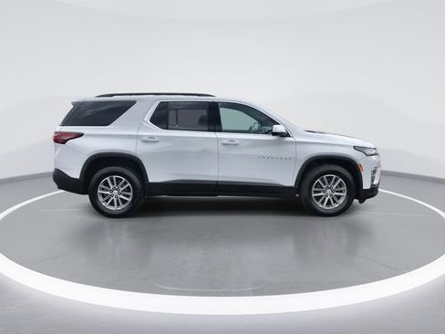 Used 2023 Chevrolet Traverse LT AWD/4WD image 9