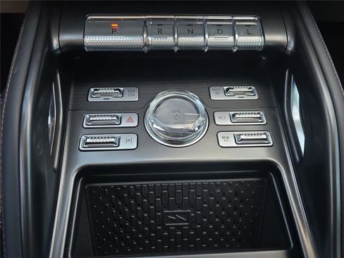 New 2026 Lincoln Nautilus Reserve AWD/4WD image 17