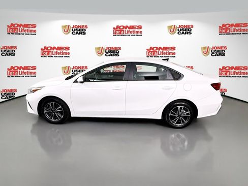 Used 2024 Kia Forte LXS FWD image 13