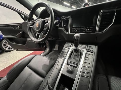 Used 2015 Porsche Macan S image 41