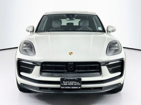 Certified 2024 Porsche Macan S AWD/4WD image 1