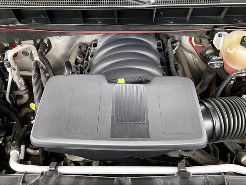 Used 2021 Chevrolet Silverado 1500 LT AWD/4WD image 33