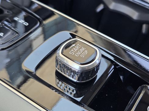 New 2026 Volvo XC90 B6 Ultra image 23