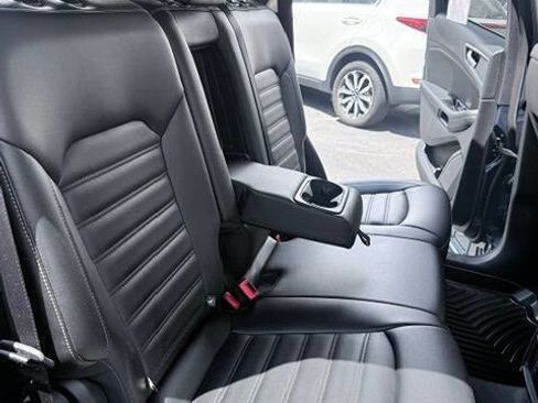 Used 2019 Ford Edge SEL w/ Equipment Group 201A AWD/4WD image 13