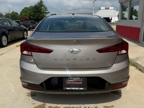 Used 2020 Hyundai Elantra Value Edition w/ Winter Weather Package FWD image 8
