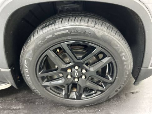 Used 2019 Chevrolet Traverse LT w/ LPO, Floor Liner Package AWD/4WD image 8