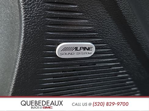 Used 2022 Dodge Challenger R/T w/ Plus Package image 10