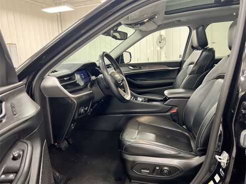 Used 2022 Jeep Grand Cherokee L Limited w/ Trailer Tow Group (B) image 20