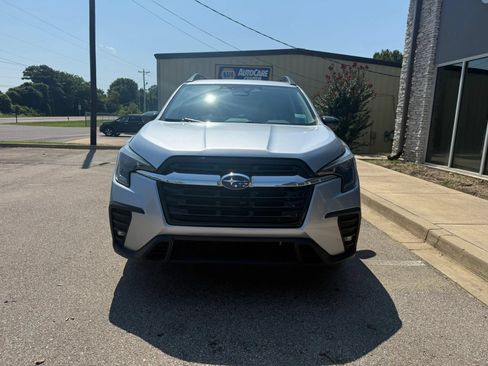 Used 2024 Subaru Ascent Limited AWD/4WD image 3